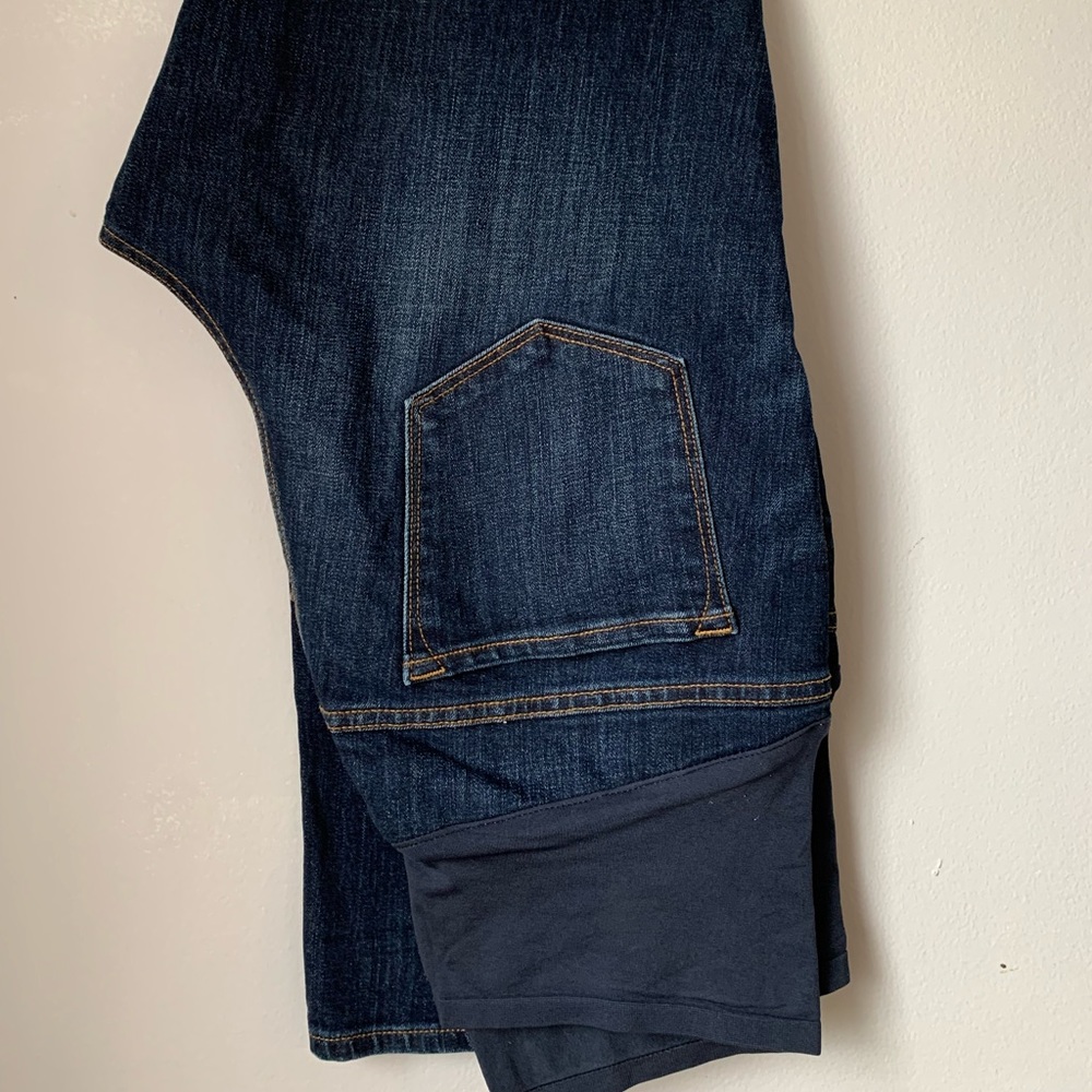 Old Navy Dark Wash Maternity Jeans w REAL POCKETS